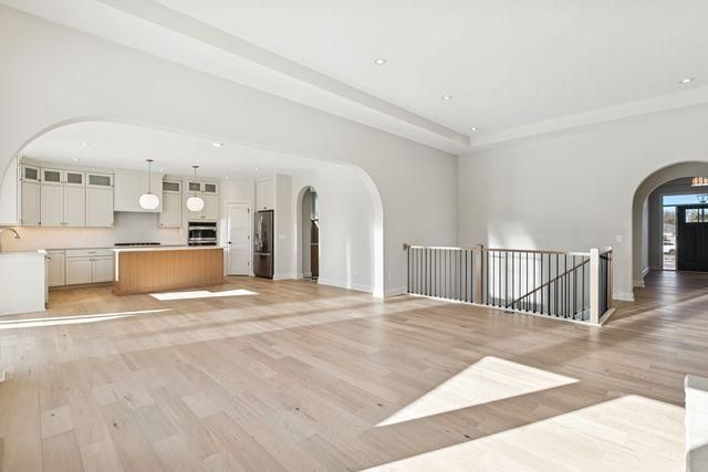 4003 Arbor Drive, Woodbury, MN 55129