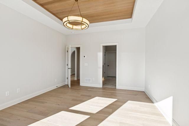 4003 Arbor Drive, Woodbury, MN 55129