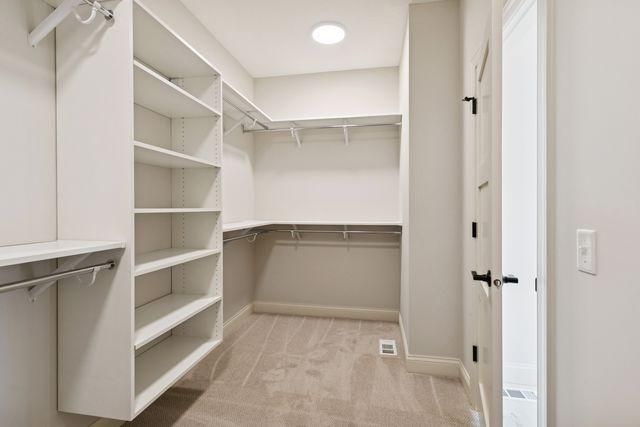 4003 Arbor Drive, Woodbury, MN 55129