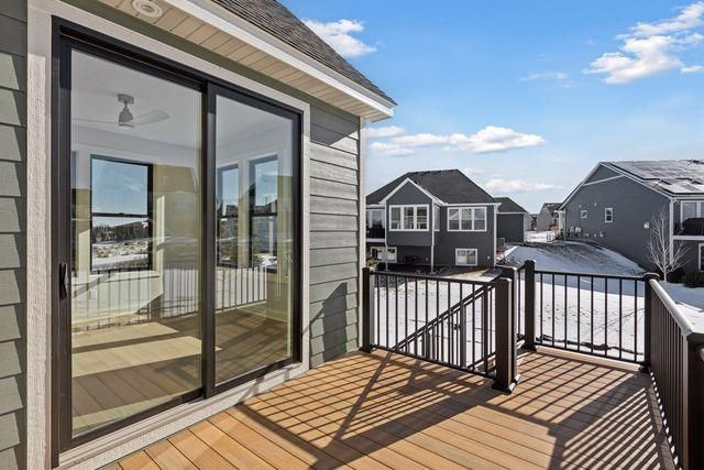 4003 Arbor Drive, Woodbury, MN 55129