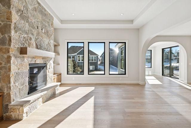 4003 Arbor Drive, Woodbury, MN 55129