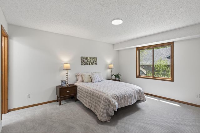 14322 Raven Street NW, Andover, MN 55304