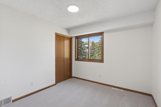 14322 Raven Street NW, Andover, MN 55304