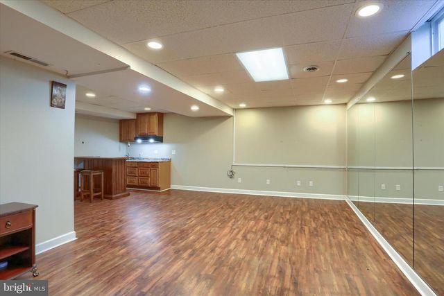 1147 CROSS CREEK DR, Mechanicsburg, PA 17050