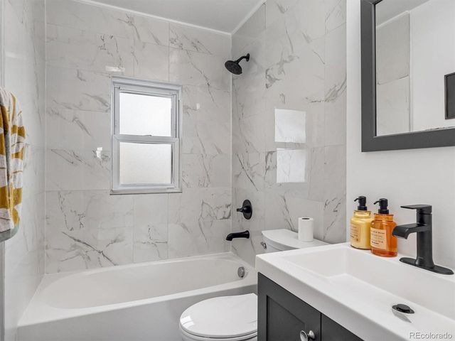 14 Jay St, Lakewood, CO 80226