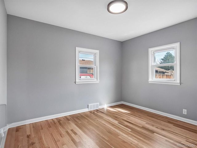 14 Jay St, Lakewood, CO 80226