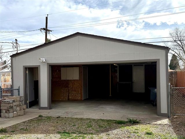 14 Jay St, Lakewood, CO 80226