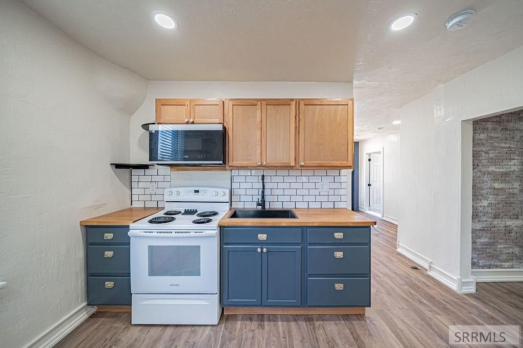 Image 14 of property listing at 656 W Lander Street, Pocatello, ID 83204