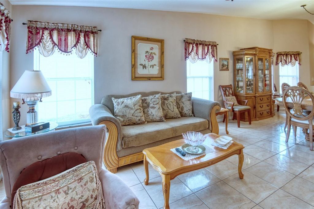 Image 15 of property listing at 521 GRAND CANAL DRIVE, Kissimmee, FL 34759