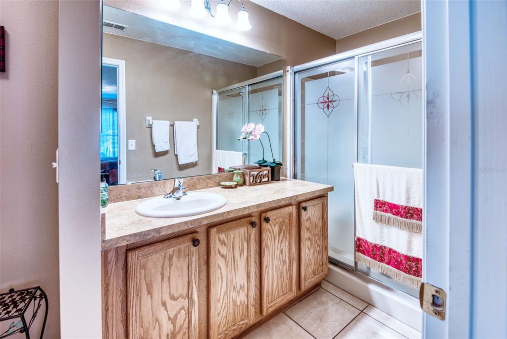 Image 23 of property listing at 521 GRAND CANAL DRIVE, Kissimmee, FL 34759