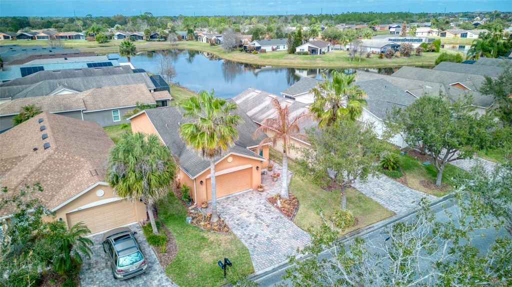 Image 35 of property listing at 521 GRAND CANAL DRIVE, Kissimmee, FL 34759