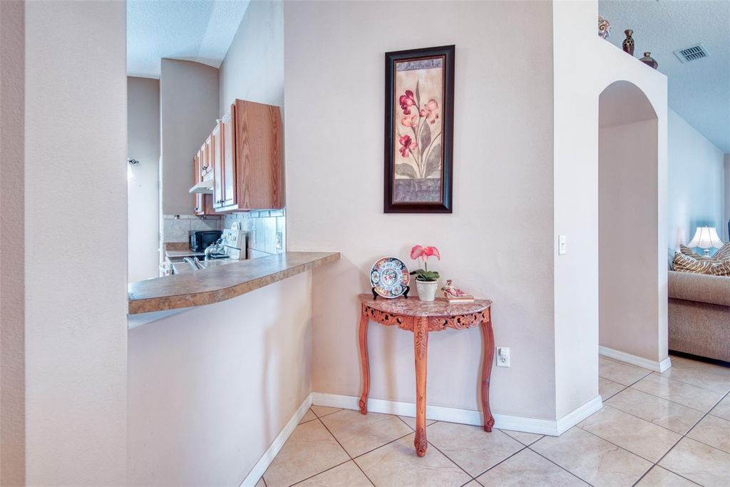 Image 6 of property listing at 521 GRAND CANAL DRIVE, Kissimmee, FL 34759