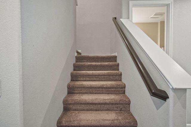 15272 Flycatcher Dr, Lathrop, CA 95330