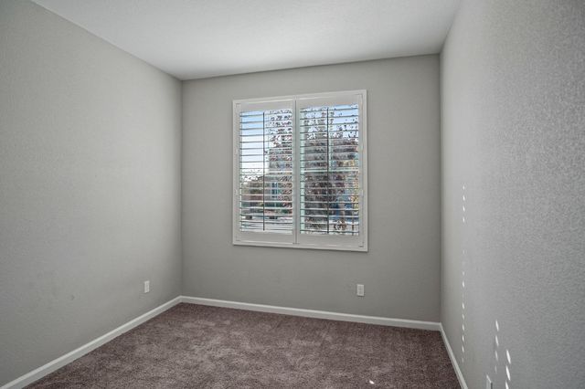 15272 Flycatcher Dr, Lathrop, CA 95330