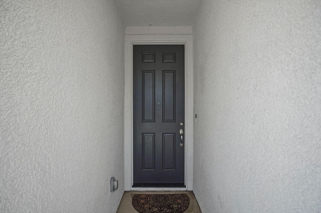 15272 Flycatcher Dr, Lathrop, CA 95330