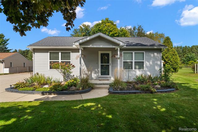 5078 Waldon Road, Independence Charter Township, MI 48348