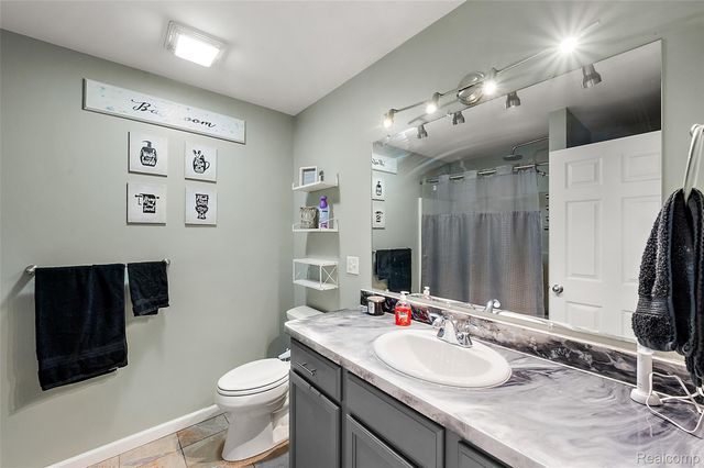 5078 Waldon Road, Independence Charter Township, MI 48348