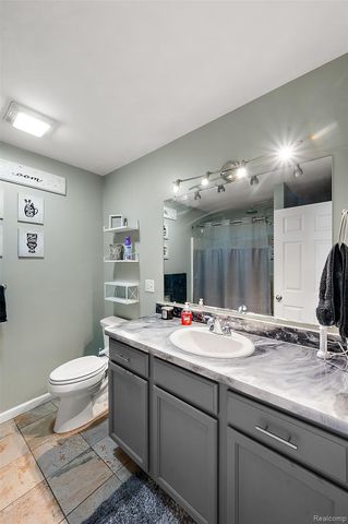 5078 Waldon Road, Independence Charter Township, MI 48348