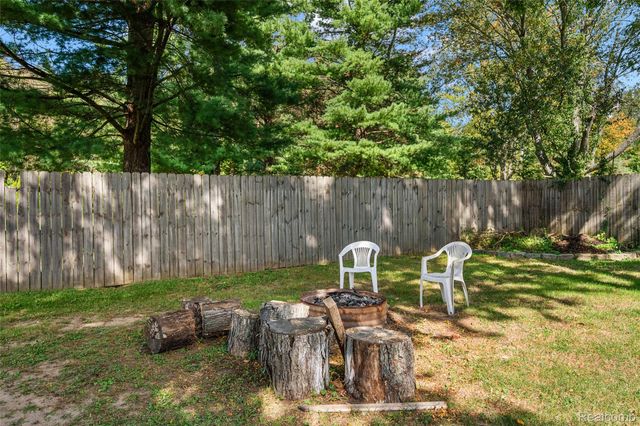 5078 Waldon Road, Independence Charter Township, MI 48348
