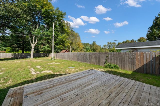 5078 Waldon Road, Independence Charter Township, MI 48348