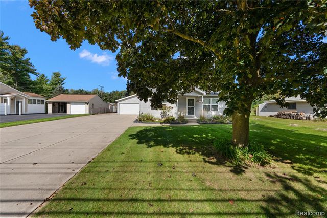 5078 Waldon Road, Independence Charter Township, MI 48348