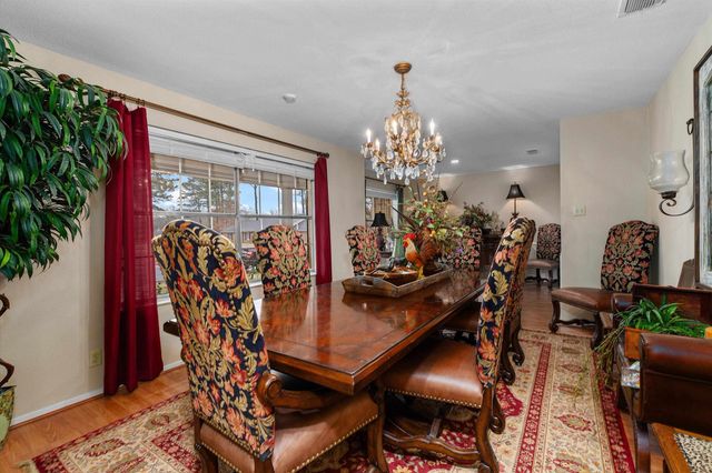 1201 Briarwood Trail, Henderson, TX 75654