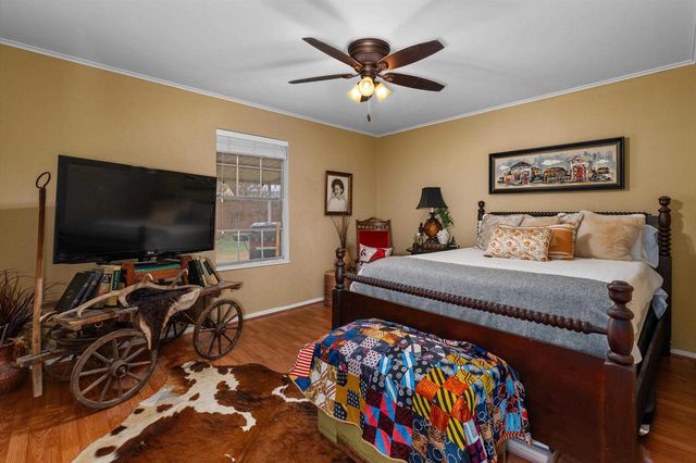 1201 Briarwood Trail, Henderson, TX 75654