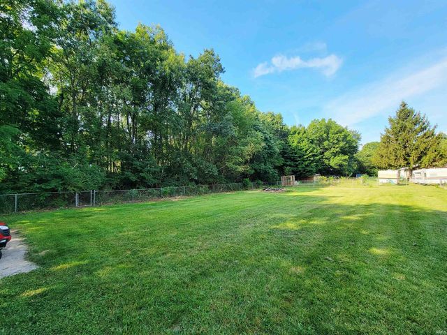 26078 Irvin Road, Elkhart, IN 46514