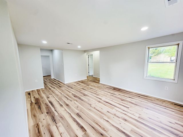 26078 Irvin Road, Elkhart, IN 46514