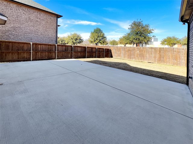 10113 Vintage Drive, Fort Worth, TX 76244