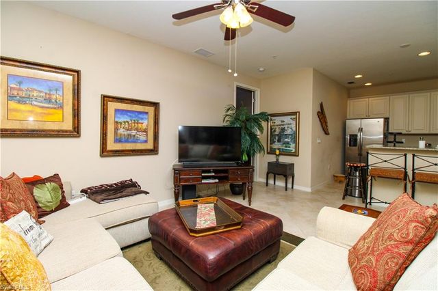 9054 Capistrano ST N 4003, Naples, FL 34113