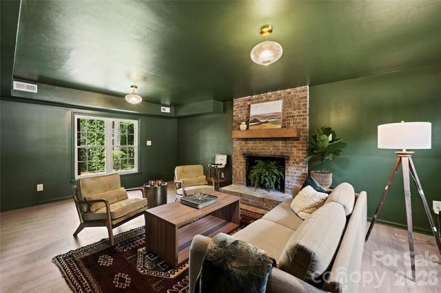 7420 Castlebar Road, Charlotte, NC 28270