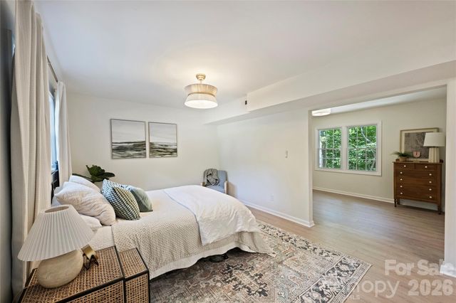 7420 Castlebar Road, Charlotte, NC 28270