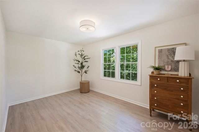 7420 Castlebar Road, Charlotte, NC 28270