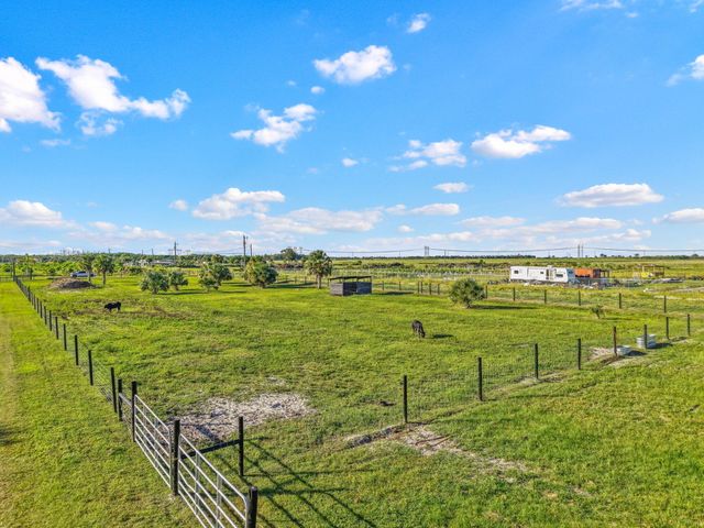 20915 Antoinette Street, Loxahatchee, FL 33470