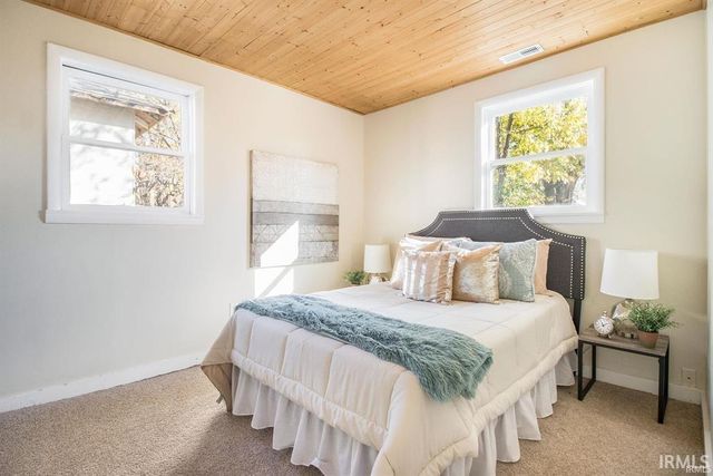 604 N Frances Street, South Bend, IN 46617