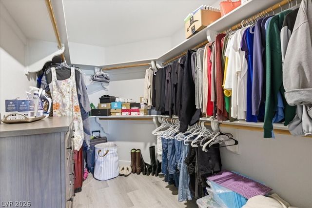 7012 Bright Springs Court, Las Vegas, NV 89113