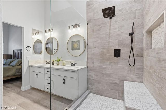 7012 Bright Springs Court, Las Vegas, NV 89113