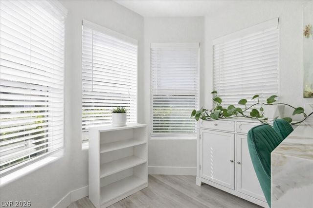 7012 Bright Springs Court, Las Vegas, NV 89113