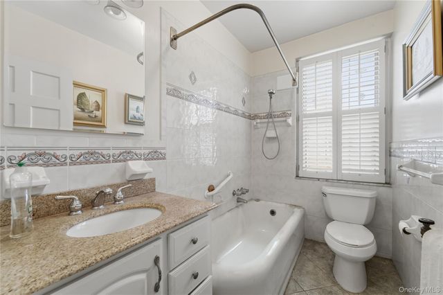 2 Park Lane 4C, Mount Vernon, NY 10552