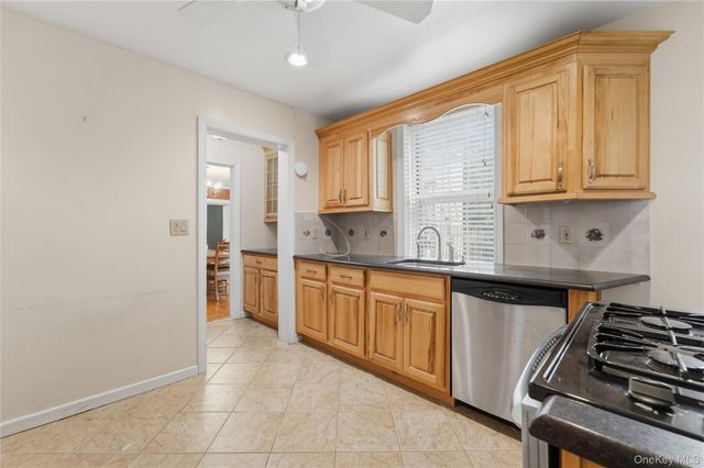 2 Park Lane 4C, Mount Vernon, NY 10552