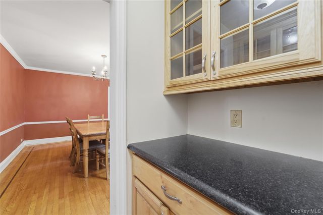 2 Park Lane 4C, Mount Vernon, NY 10552