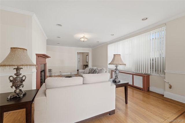2 Park Lane 4C, Mount Vernon, NY 10552