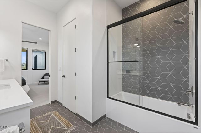 61404 SW Skene Trail, Bend, OR 97702