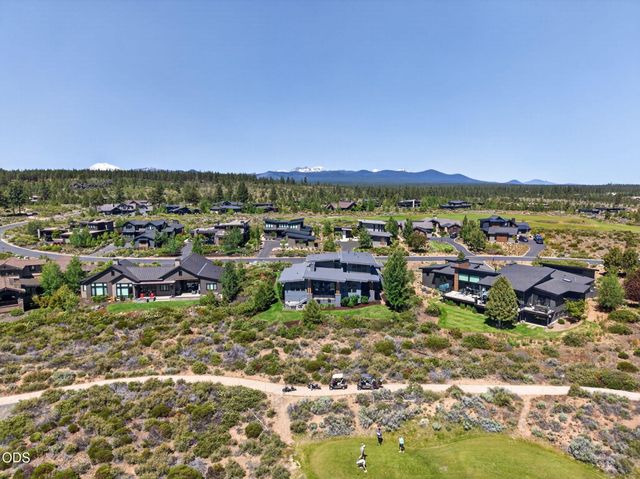 61404 SW Skene Trail, Bend, OR 97702