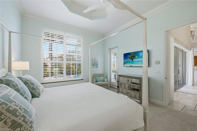 2292 Island Cove CIR, Naples, FL 34109