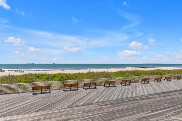 360 Shore Road 2C, Long Beach, NY 11561