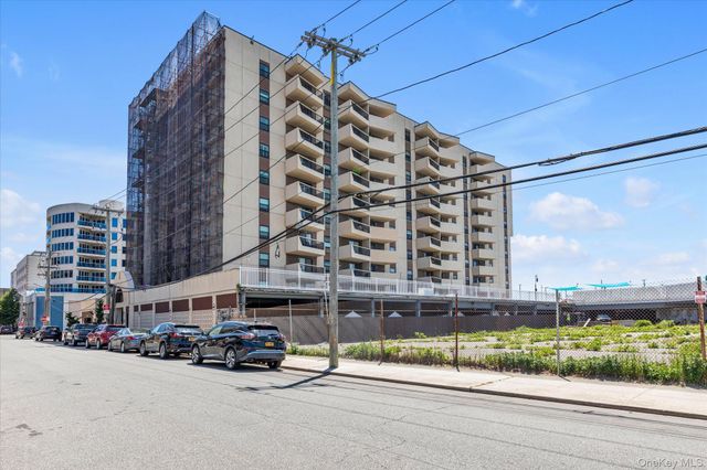 360 Shore Road 2C, Long Beach, NY 11561