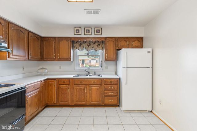 161 TROY RD, Louisa, VA 23093
