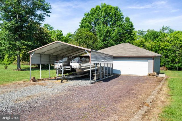 161 TROY RD, Louisa, VA 23093
